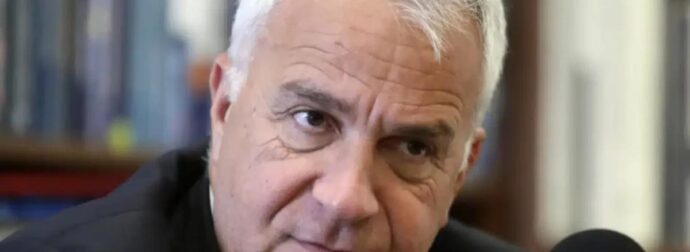 Βορίδης για την επίθεση που δέχτηκε στο Ηράκλειο: «Ακροαριστεροί χουλιγκάνοι, δεν σεβάστηκαν ούτε τα παιδιά μου»