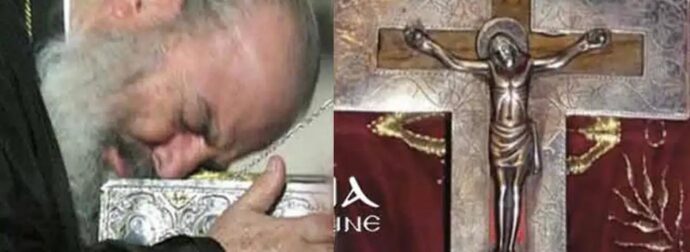 Όταν ο Αρχιεπίσκοπος Χριστόδουλος άγγιξε τον Τίμιο Σταυρό και ευωδίαζε