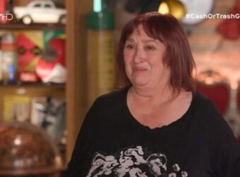 Cash or Trash: Η Ρούλα Βροχοπούλου πήγε με ένα από τα πιο σπάνια αντικείμενα και τρέλανε αγοραστές και Μοιραράκη – Το πούλησε… χρυσάφι