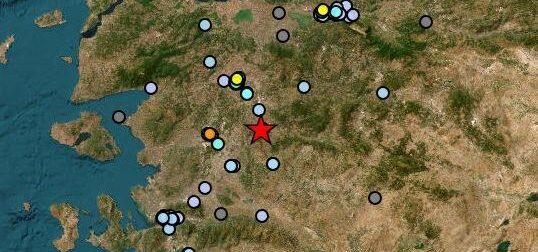 Ισχυρός σεισμός ΤΩΡΑ
