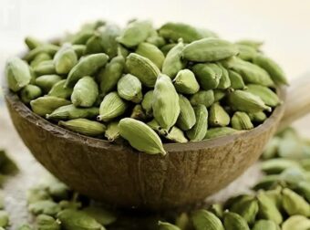 Το ισχυρό μπαχαρικό που ρυθμίζει φυσικά το σάκχαρο, τα τριγλυκερίδια και τη χοληστερόλη