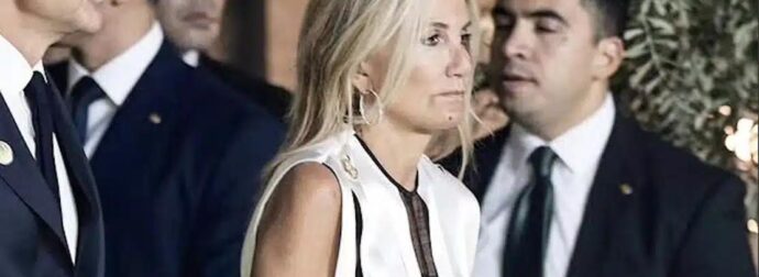 H Μαρέβα τους τάπωσε όλους: Η αποστομωτική απάντηση της για το φόρεμα σφουγγαρίστρα-χαρτί υγείας που προκάλεσε σάλο