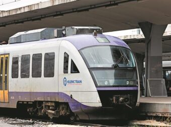 ΠΑΡΑΛΙΓΟ ΤΕΜΠΗ: ΣΥΝΑΓΕΡΜΟΣ ΣΤΗ ΛΑΡΙΣΑ – ΤΡΕΝΟ ΜΠΗΚΕ ΣΤΗ ΛΑΘΟΣ ΓΡΑΜΜΗ ΓΙΑΤΙ