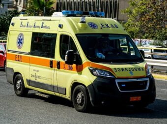 Σοβαρό τροχαίο με μηχανή και πατίνι – Στο Νοσοκομείο τρία άτομα