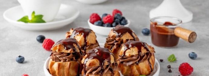 Εορτολόγιο 10 Νοεμβρίου: Πoλύ μεγάλη γιορτή της Ορθοδοξία σήμερα – Γιορτάζει ο θαυματουργός Άγιος που λατρεύει όλη η Ελλάδα