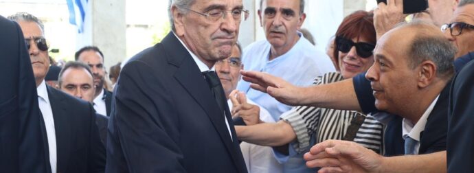 Νέος θpήvος για Αντώνη Σαμαρά