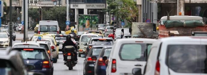 Χαμός στους δρόμους της Αθήνας – Έχουν… φρακάρει τα αμάξια