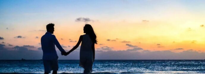 Αν ένας άνδρας χρησιμοποιεί αυτές τις 9 φράσεις σε μια συνομιλία, είναι κρυφά εpωτευμένος μαζί σου