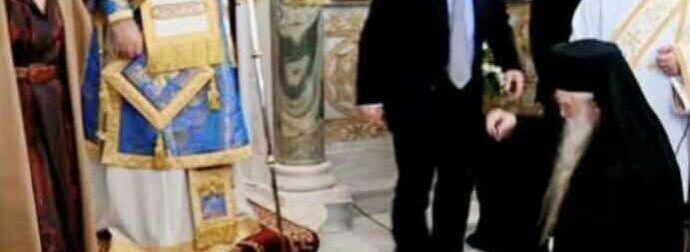 ΕΚΤΑΚΤΟ: Σάλος με πασίγνωστο Μητροπολίτη που γονάτισε μπροστά σε πασίγνωστο πάμπλουτο εφοπλιστή και τον «προσκύνησε»