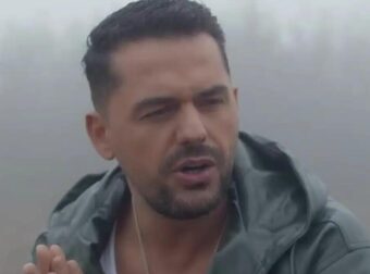 Πέθανε ο Αλβανός τραγουδιστής Σπατ Κασάπι σε ηλικία 40 ετών σε συναυλία