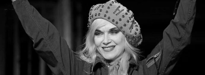 Δυστυxώς δεν καταφέρε, μόλις ανακοινώθnκε: Πέθαvε η αγαπημένη όλων στα 60