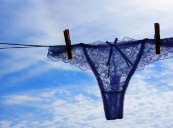 Τα γυναικεία εσώρουχα έχουν φιογκάκι στο μπροστινό μέρος και δεν είναι για διακόσμηση