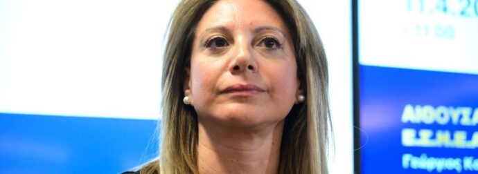 Καρυστιανού για έφοδο της ΣΔΟΕ στον Σύλλογο: «Δόλιο χτύπημα της κυβέρνησης – Τρομοκράτηση και προσπάθεια φίμωσης»