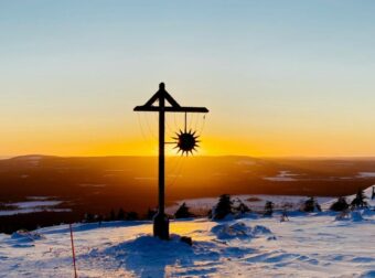 Η μεγαλύτερη νύχτα του χρόνου έφτασε: Τι είναι το χειμερινό ηλιοστάσιο – Οι συμβολισμοί και η ιστορία