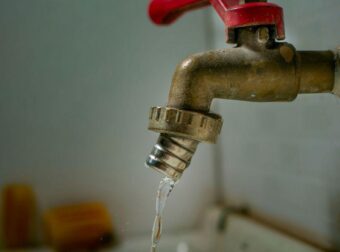 Διακοπές νερού σήμερα, Τρίτη (23/12) στην Αττική – Σε ποιες περιοχές