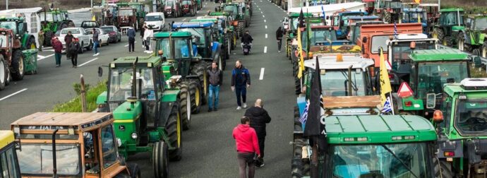 Χριστουγεννιάτικες διακοπές: Ποιοι δρόμοι θα παραμείνουν κλειστοί από τους αγρότες σε όλη την Ελλάδα & μέχρι πότε