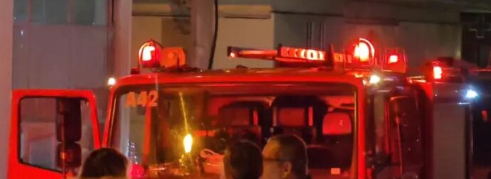 Συναγερμός στην Πυροσβεστική για φωτιά σε σπίτι – Δυστυχώς έχουμε νεκρό