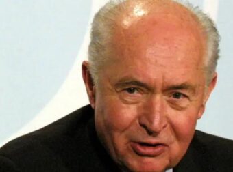 ΑΝΕΙΠΩΤΟΣ ΘΡΗΝΟΣ – ΠΕΘΑΝΕ Ο ΠΡΩΗΝ ΠΡΟΕΔΡΟΣ