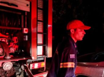 ΜΕΓΑΛΗ ΦΩΤΙΑ ΤΩΡΑ ΣΤΗΝ ΑΘΗΝΑ: ΚΛΕΙΝΟΥΝ ΔΡΟΜΟΙ – ΔΙΑΚΟΠΗ ΚΥΚΛΟΦΟΡΙΑΣ