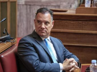 ΕΥΤΥΧΩΣ ΠΗΡΕ ΘΕΣΗ: ΤΙ ΠΡΟΤΕΙΝΕ Ο ΑΔΩΝΙΣ ΓΙΑ ΤΙΣ ΝΕΚΡΕΣ ΣΤΟ ΕΡΓΟΣΤΑΣΙΟ ΒΙΟΛΑΝΤΑ