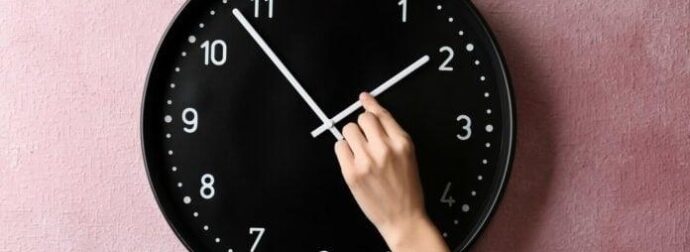 «Κλείδωσε» η νέα αλλαγή ώρας: Ανατροπή, τότε θα γυρίσουμε τα ρολόγια μας, η νέα ημερομηνία που αλλάζει η ώρα