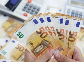 ΑΝΑΤΡΟΠΗ ΜΕ ΤΙΣ ΣΥΝΤΑΞΕΙΣ ΜΑΡΤΙΟΥ: ΠΟΙΟΙ ΘΑ ΚΑΘΥΣΤΕΡΗΣΟΥΝ ΝΑ ΠΛΗΡΩΘΟΥΝ