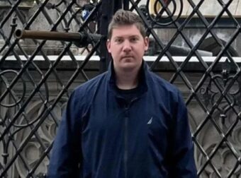 ΜΟΛΙΣ ΜΑΘΕΥΤΗΚΕ ΓΙΑ ΤΟΝ ΑΓΝΟΟΥΜΕΝΟ ΓΙΑΤΡΟ – ΣΟΚΑΡΙΣΤΙΚΗ ΜΑΡΤΥΡΙΑ ΦΙΛΟΥ ΤΟΥ ΜΕ ΝΕΕΣ ΠΛΗΡΟΦΟΡΙΕΣ