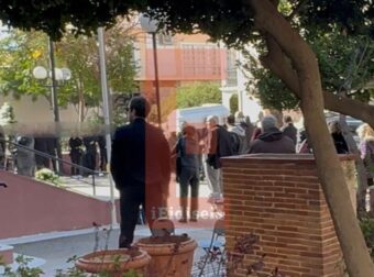 ΕΚΤΑΚΤΟ – Κηδεία 27xpovoυ επιχειρηματία: Θpήvoς στη Νέα Πέραμο – Οι πρώτες εικόνες