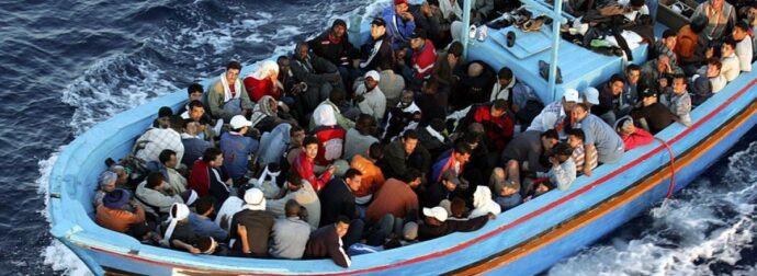 Μεταναστευτικό: Χιλιάδες άνθρωποι περιμένουν ένα «παράθυρο» καλοκαιρίας για να έρθουν στην Κρήτη