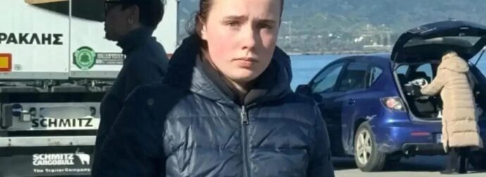 ΕΚΤΑΚΤΟ: ΜΑΘΕΥΤΗΚΕ ΠΟΙΟΣ ΕΙΝΑΙ Ο ΝΕΑΡΟΣ ΠΟΥ ΤΡΙΓΥΡΙΖΕΙ ΜΕ ΤΗΝ 16ΧΡΟΝΗ ΛΟΡΑ