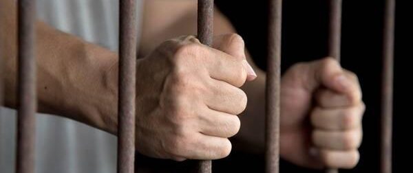 Τουρκία: Κρατούμενος βγήκε με άδεια, σκότωσε την 8χρονη κόρη του, τη μητέρα του και την πρώην σύζυγo