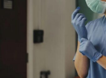 «Θερίζει» η Γρίπη Α: Το 1ο σύμπτωμα που εμφανίζουν παιδιά και ενήλικες, δεν δίνεις σημασία και μετά κολλάει όλη η οικογένεια