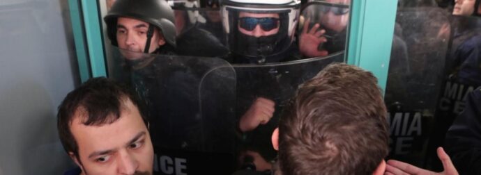Νοσοκομείο Νίκαιας: Η αστυνομική συνοδεία Γεωργιάδη χτύπησε εργαζομένους