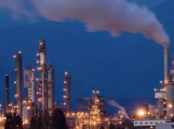 Αύριο τα διυλιστήρια θα ανεβάσουν τις τιμές στη βενζίνη και το πετρέλαιο – Πόσο θα φτάσουν