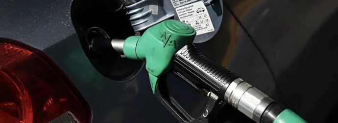 Βενζίνη: Πόσο αναμένεται να αυξηθούν οι τιμές από την Τρίτη