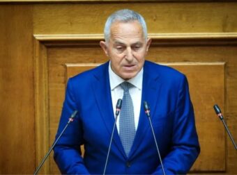 Έκτακτη ανακοίνωση Αποστολάκης για την ανάφλεξη στη Μέση Ανατολή: Η Ελλάδα “πρέπει να συντονίσει τις ενέργειες της προς…”