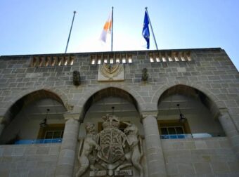 Έκτακτο από Κύπρο: Αποκαλύφθηκαν οι λόγοι που το χτύπημα έγινε στη βάση στο Ακρωτήρι