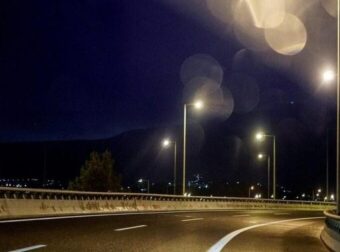 Παραλύει η κυκλοφορία – Κλείνει η Αττική οδός