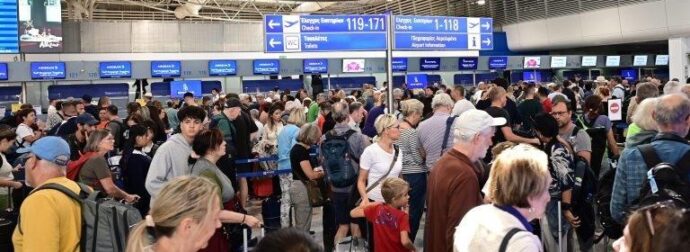 Ακυρώνονται οι πτήσεις από και προς Ελλάδα – Χάος στα αεροδρόμια, σε ταλαιπωρία οι επιβάτες