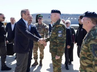 Μητσοτάκης: Η Κύπρος δεν είναι και δεν θα μείνει ποτέ μόνη, οι κινήσεις μας είναι αμυντικές – Μακρόν: Κάθε επίθεση στην Κύπρο είναι επίθεση στην Ευρώπη