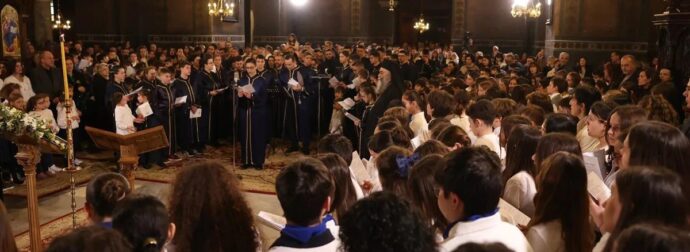 Δεν θα το δείξουν τα κανάλια: 1.000 μαθητές έψαλαν τον Ακάθιστο Ύμνο στον Ιερό Ναό Αγίας Σοφίαςστη Θεσσαλονίκη