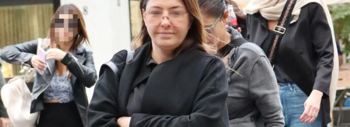 ΕΚΤΑΚΤΟ ΤΩΡΑ – Εσπευσμένα στο νοσοκομείο η Έλενα Παπαρίζου – Οι πρώτες πληροφορίες