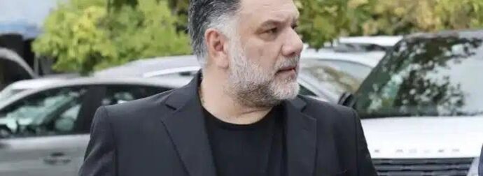 Ξέσπασε ο Γρηγόρης Αρναούτογλου για τη στρατιωτική παρέλαση στο Σύνταγμα – «Βλέπει όλος ο πλανήτης…»