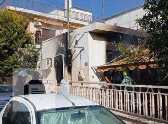 Μαθεύτηκε όλη η αλήθεια για μάνα και κόρη που βρέθηκαν νεκρές ανήμερα 25ης Μαρτίου μέσα στο σπίτι τους – Η μοιραία συσκευή