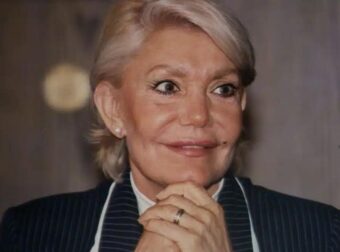 Μαρινέλλα: Η τελευταία δημόσια εμφάνιση το καλοκαίρι του 2024 στο Άλσος – Φωτογραφίες με τους πρωταγωνιστές της παράστασης