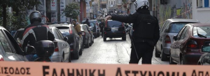 ΔΙΠΛΗ ΓΥΝΑΙΚΟΚΤΟΝΙΑ ΣΤΗ ΧΩΡΑ ΜΑΣ – ΓΙΟΣ ΣΚΟΤΩΣΕ ΜΑΝΑ ΚΑΙ ΑΔΕΡΦΗ