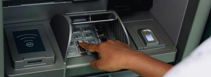 Χωρίς τράπεζες για 4 ημέρες – Πώς θα κάνουμε τις συναλλαγές μας