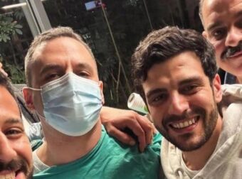 Παναγιώτης Κουτσουμπής: Το πρώτο καρέ του συντρόφου της Κατερίνας Καινούργιου μέσα από το μαιευτήριο