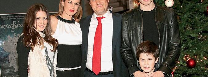 ΤΡΑΓΩΔΙΑ ΜΕ ΑΔΩΝΙ ΓΕΩΡΓΙΑΔΗ