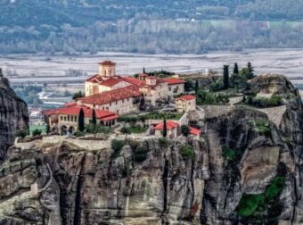 Μετέωρα: Σοκαριστικό βίντεο από τη στιγμή της μοιραίας πτώσης της 65χρονης